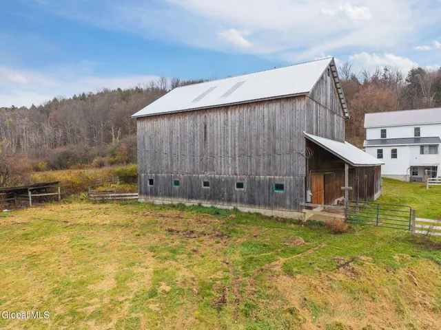 $371,999 | 4969 County Highway 18, Edmeston, NY 13411