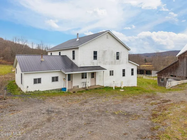 $371,999 | 4969 County Highway 18, Edmeston, NY 13411