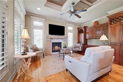 $1,250,000 | 17100 Penn Court, Loch Lloyd, MO 64012