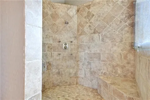 $1,250,000 | 17100 Penn Court, Loch Lloyd, MO 64012