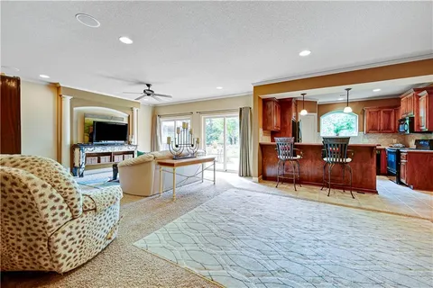 $1,250,000 | 17100 Penn Court, Loch Lloyd, MO 64012