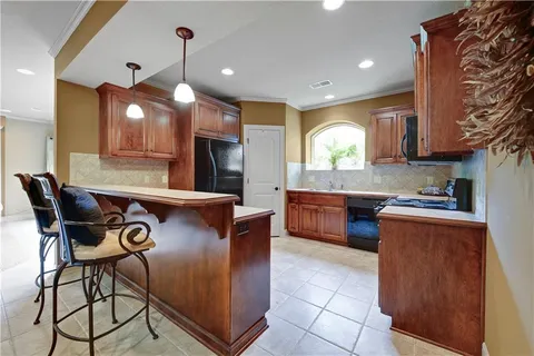 $1,250,000 | 17100 Penn Court, Loch Lloyd, MO 64012