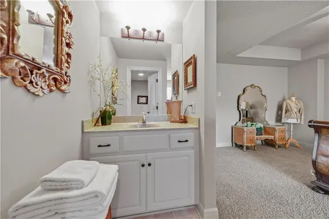 $1,250,000 | 17100 Penn Court, Loch Lloyd, MO 64012