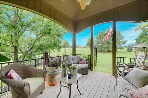 $1,250,000 | 17100 Penn Court, Loch Lloyd, MO 64012