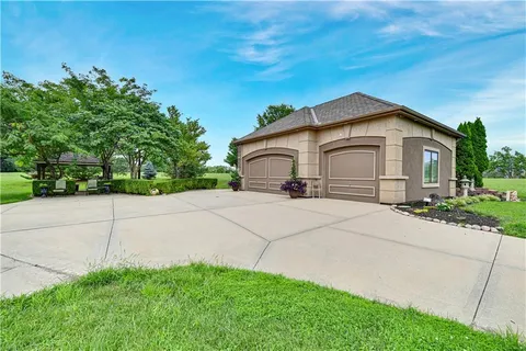 $1,250,000 | 17100 Penn Court, Loch Lloyd, MO 64012