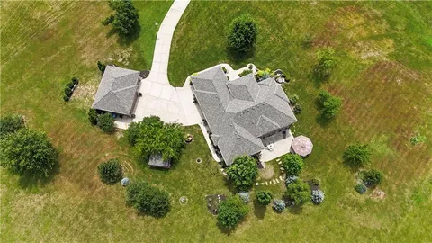 $1,250,000 | 17100 Penn Court, Loch Lloyd, MO 64012