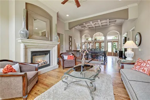 $1,250,000 | 17100 Penn Court, Loch Lloyd, MO 64012