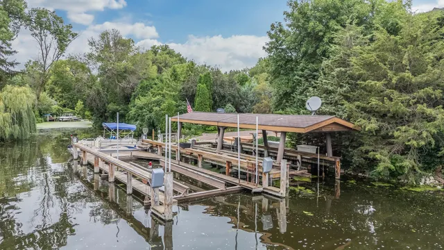 $1,175,000 | 85 Lake Rest Avenue, Oshkosh, WI 54902