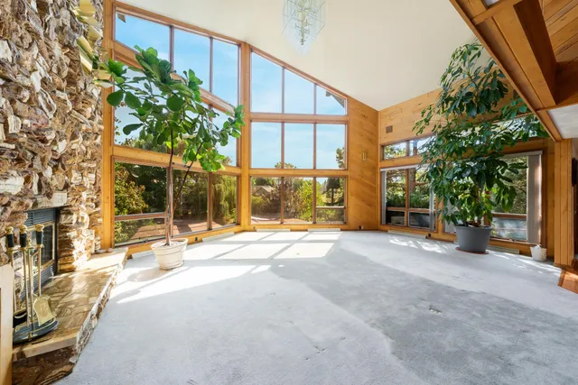 $1,175,000 | 85 Lake Rest Avenue, Oshkosh, WI 54902