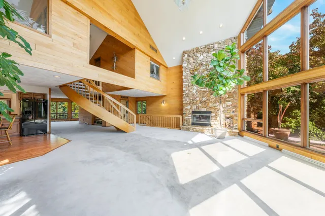 $1,175,000 | 85 Lake Rest Avenue, Oshkosh, WI 54902