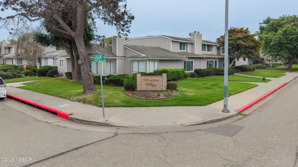 $385,000 | 230 North R Street, Lompoc, CA 93436