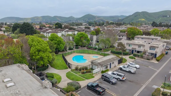 $385,000 | 230 North R Street, Lompoc, CA 93436