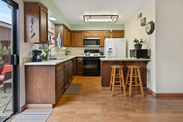 $385,000 | 230 North R Street, Lompoc, CA 93436