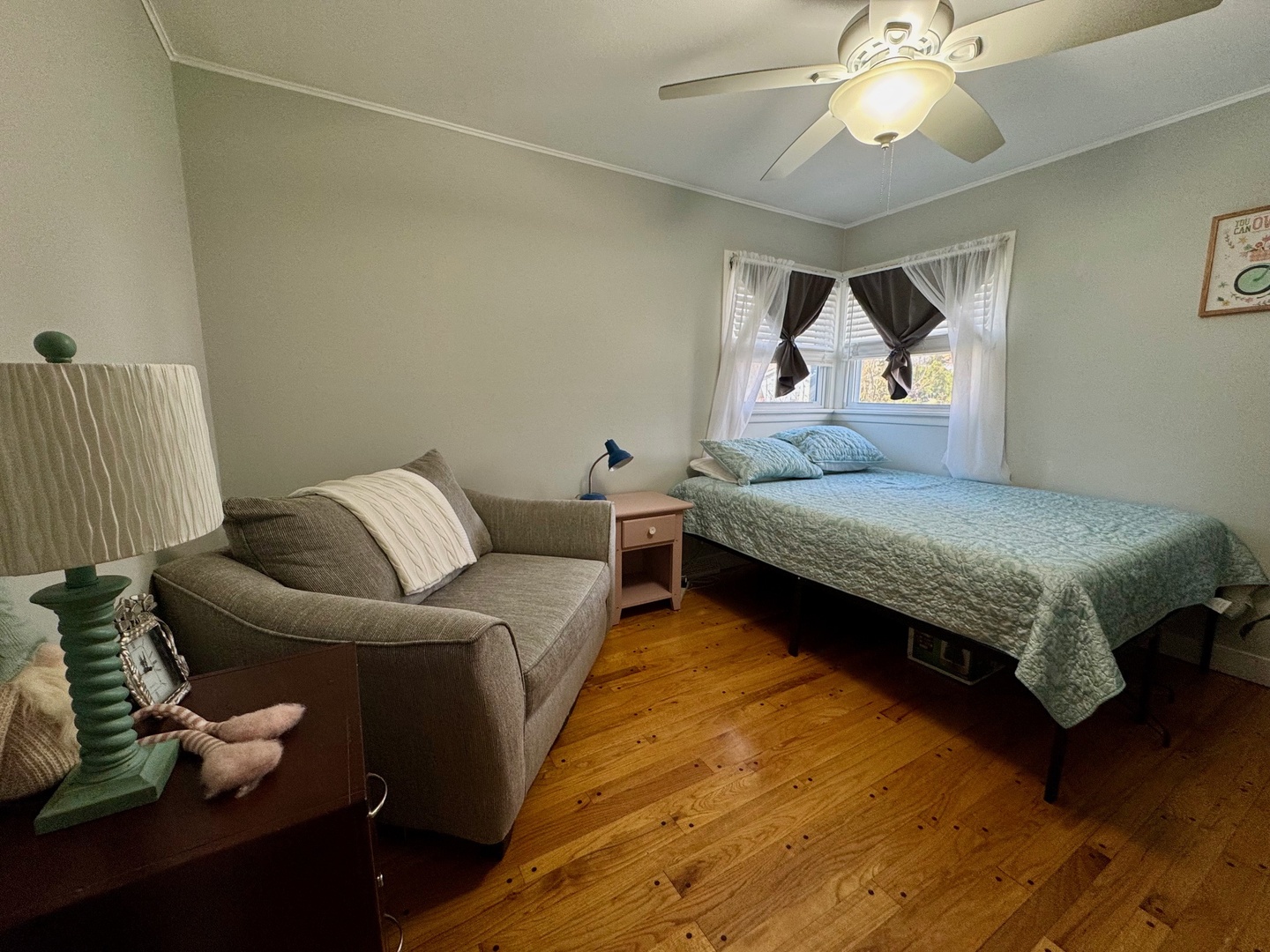 1422 Hillview Road Homewood, IL 60430 - Photo 19 of 34 a bedroom with a bed and wooden floor