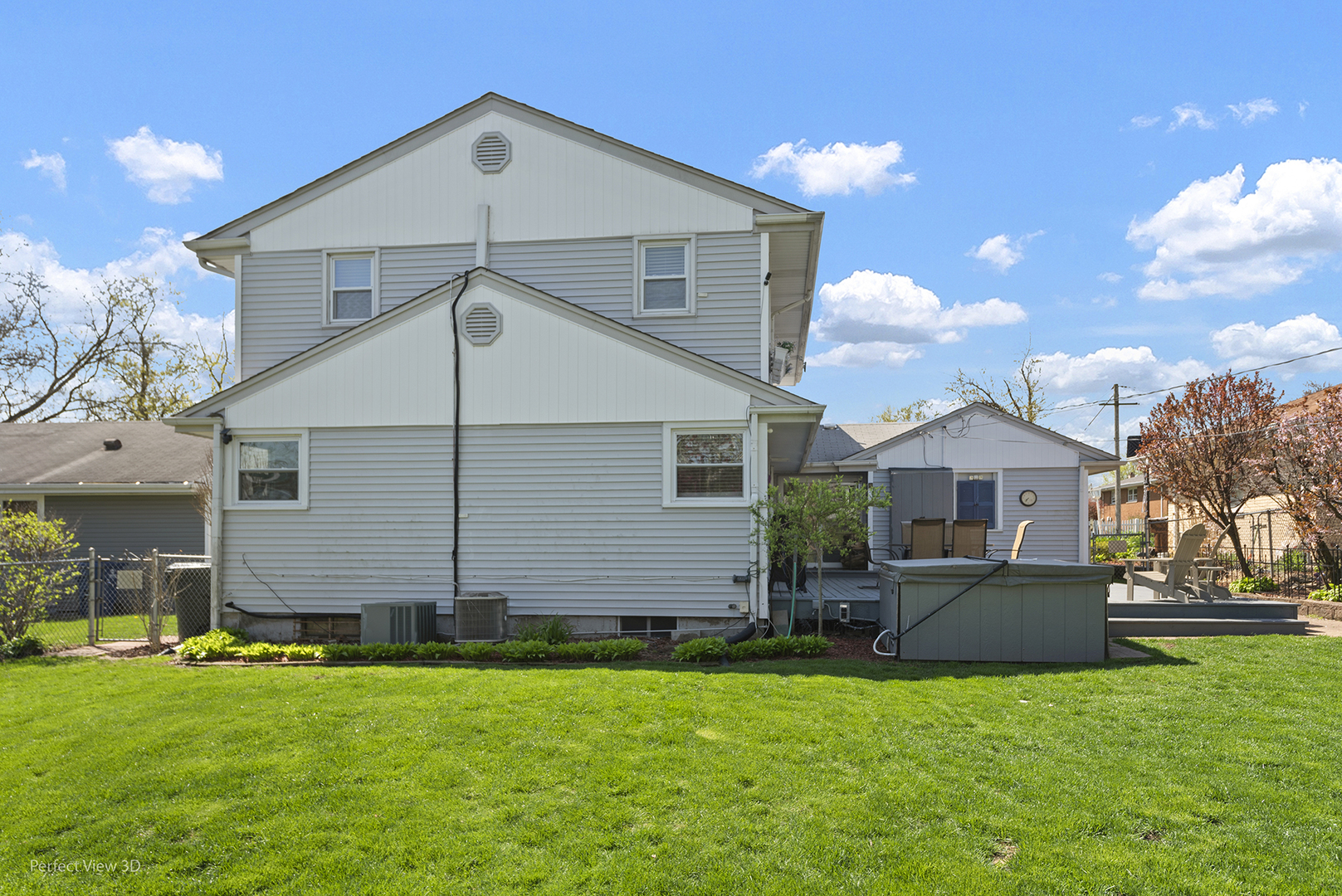 1422 Hillview Road Homewood, IL 60430 - Photo 28 of 34 a front view of house with yard and green space
