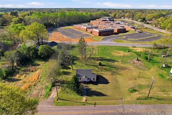 $169,000 | 612 Crescent Drive, Anderson, SC 29624