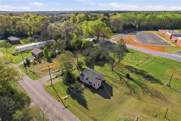 $169,000 | 612 Crescent Drive, Anderson, SC 29624