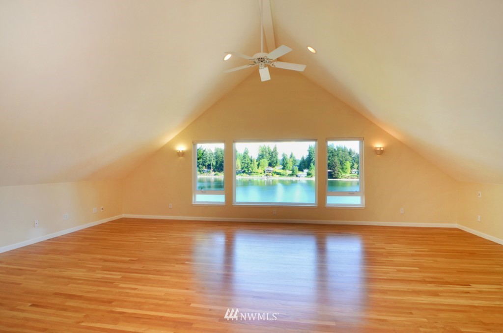 16082 Pearson Road Northeast Poulsbo, WA 98370 - Photo 11 of 23 Gallery Image 11