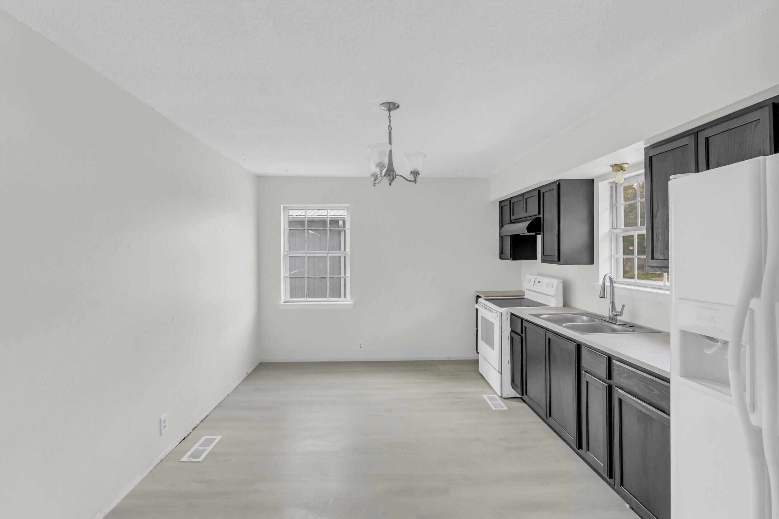 13 Travis Road Rossville, GA 30741 - Photo 9 of 11 IMG_0141