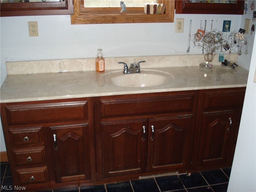 8420 Center Road Ashtabula, OH 44004 - Photo 19 of 28
