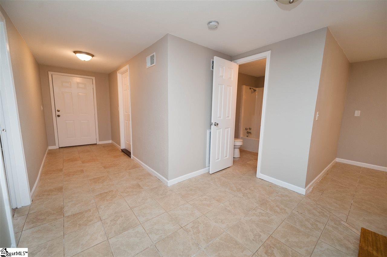 310 South 580 Inman, SC 29349 - Photo 17 of 27 Gallery Image 17