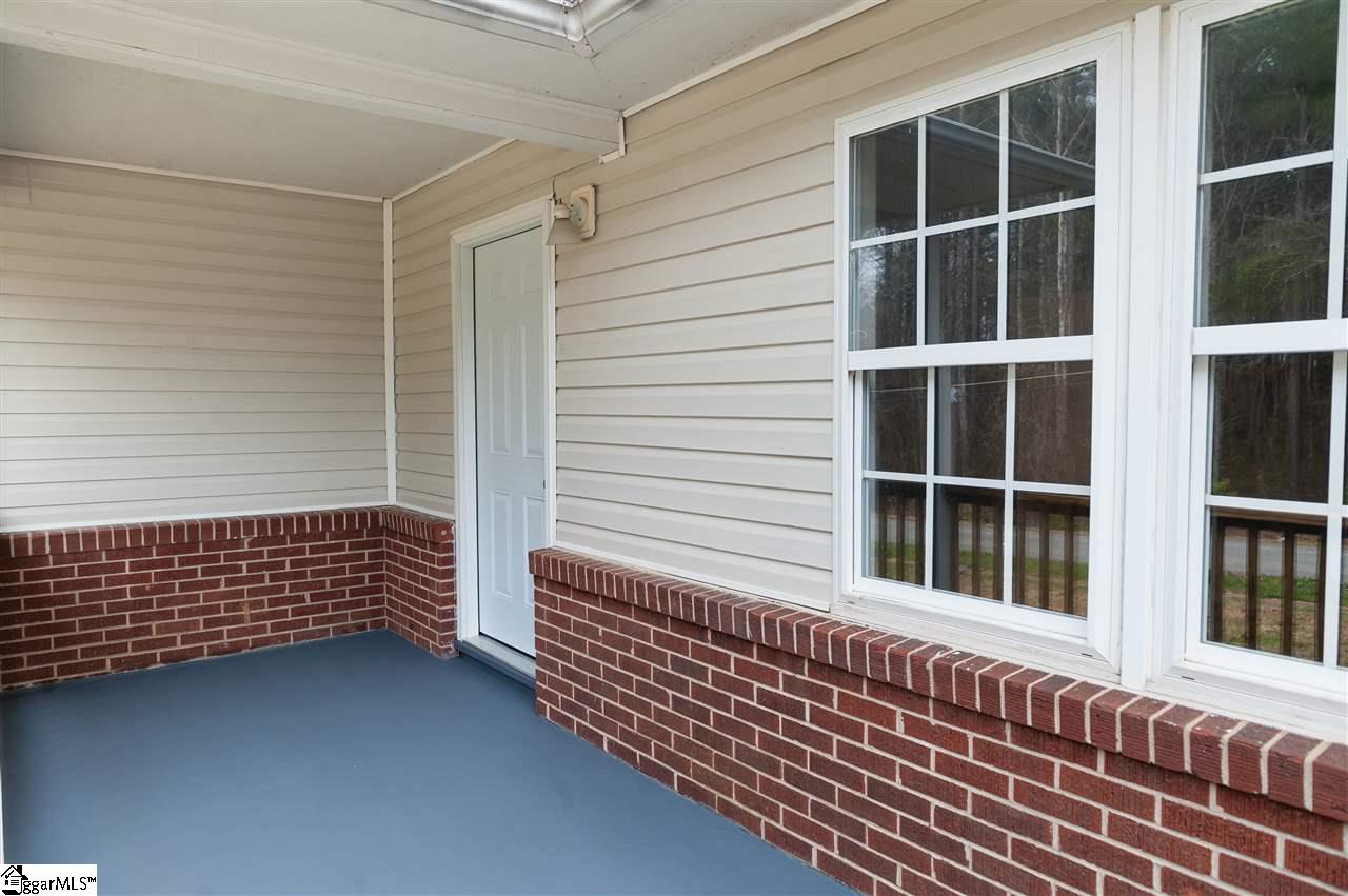 310 South 580 Inman, SC 29349 - Photo 3 of 27 Gallery Image 3