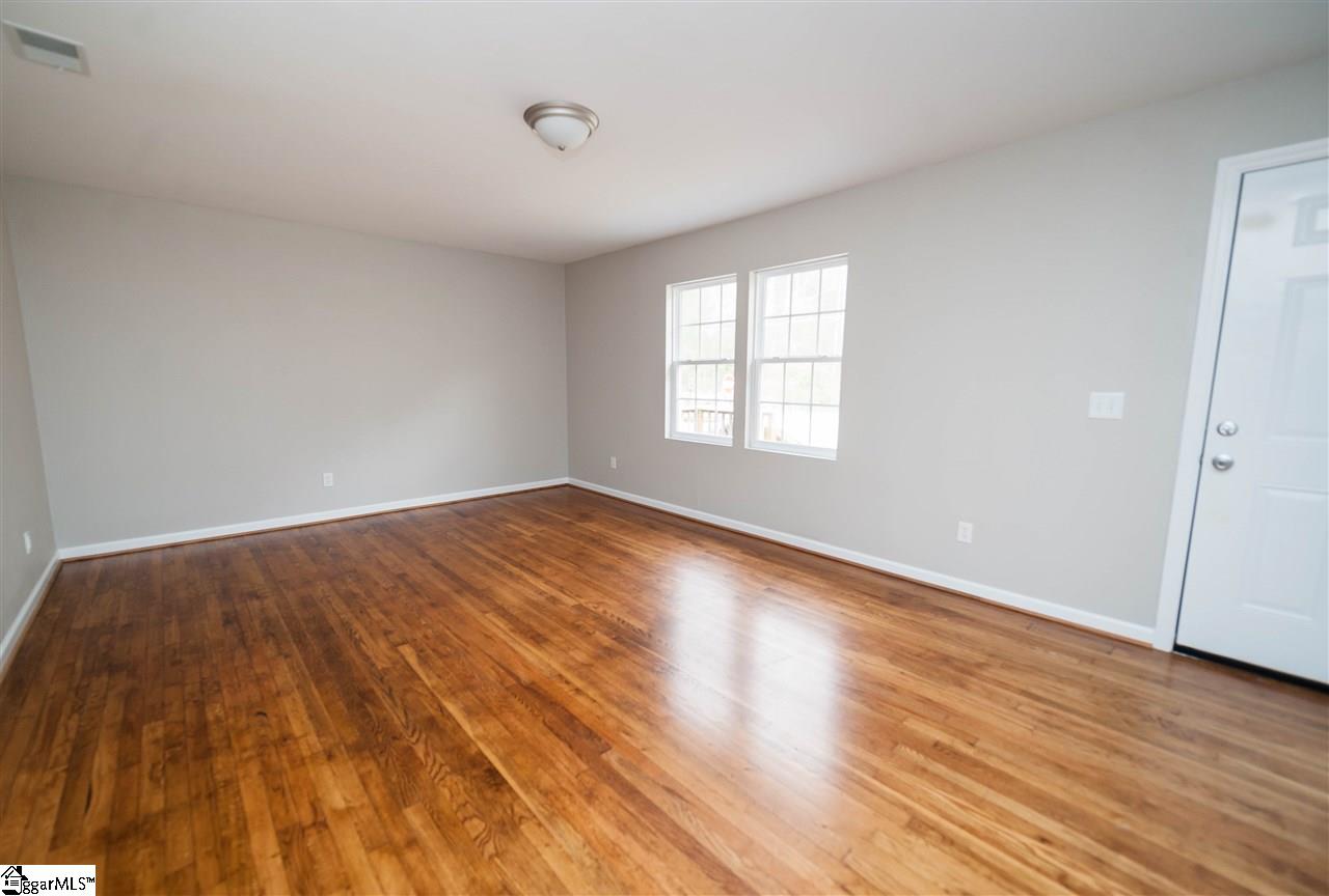 310 South 580 Inman, SC 29349 - Photo 5 of 27 Gallery Image 5