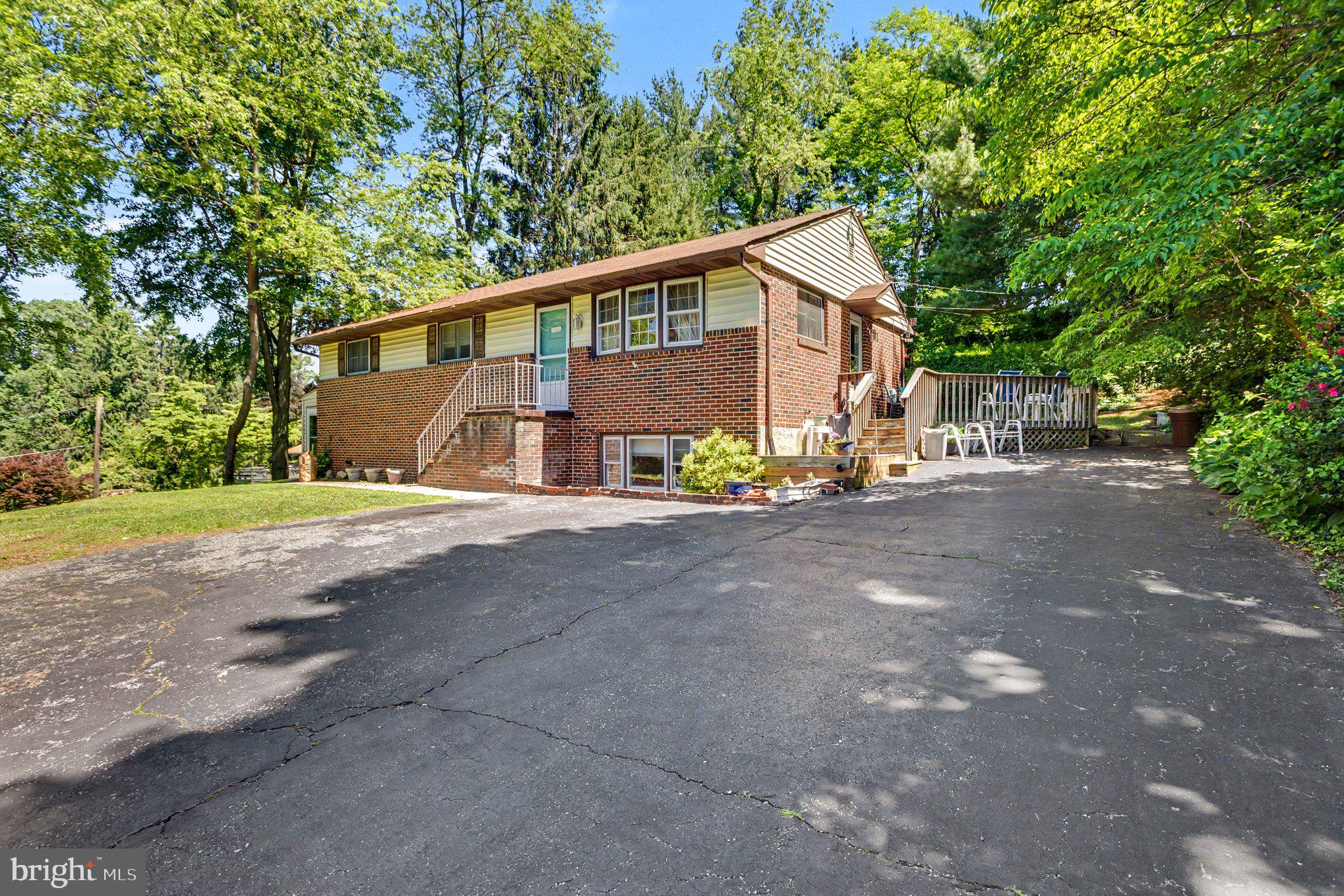 2604 Cub Hill Road Baltimore, MD 21234 - Photo 2 of 24