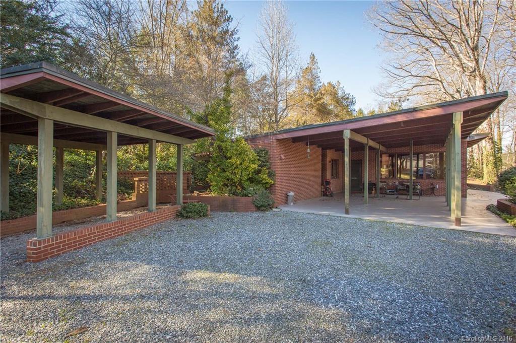 636 Golf Course Road Morganton, NC 28655 - Photo 2 of 23 Gallery Image 2