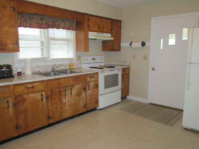 1474 Farmview Road Luray, VA 22835 - Photo 5 of 14 Gallery Image 5