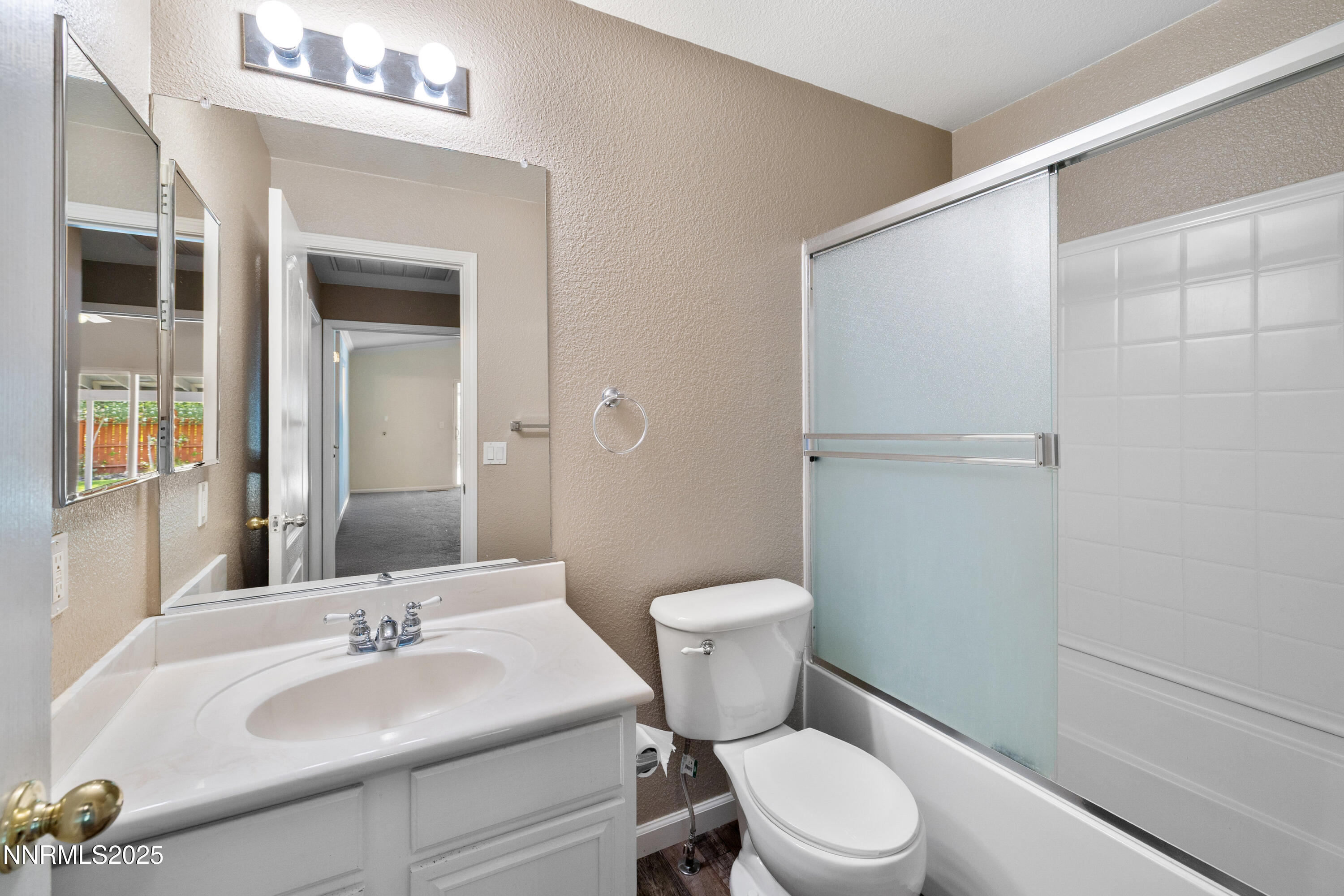 18265 Cedar View Court Reno, NV 89508 - Photo 16 of 25 015_34-print-18265_cedar_view-24_736