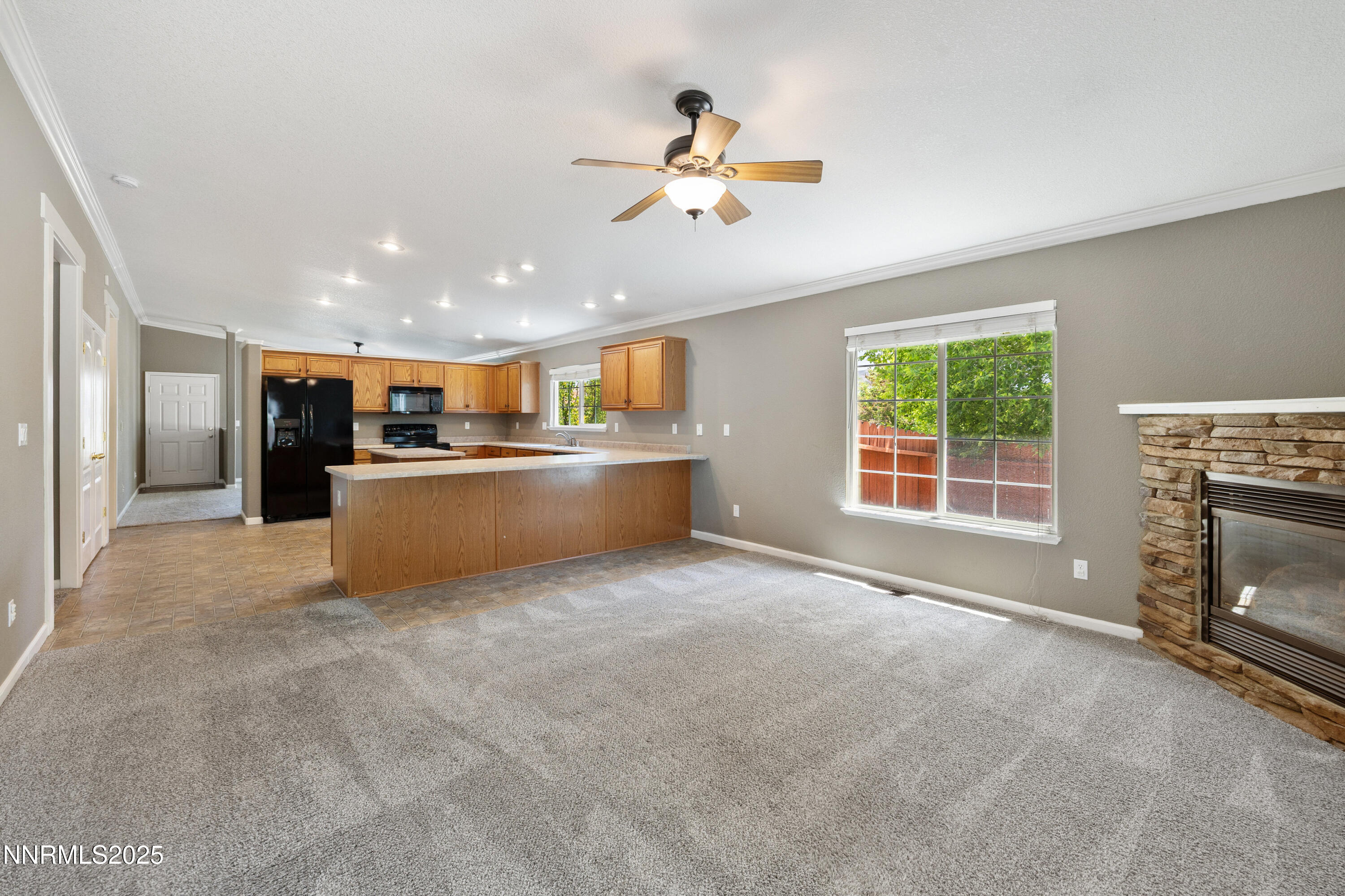 18265 Cedar View Court Reno, NV 89508 - Photo 8 of 25 007_22-print-18265_cedar_view-12_5