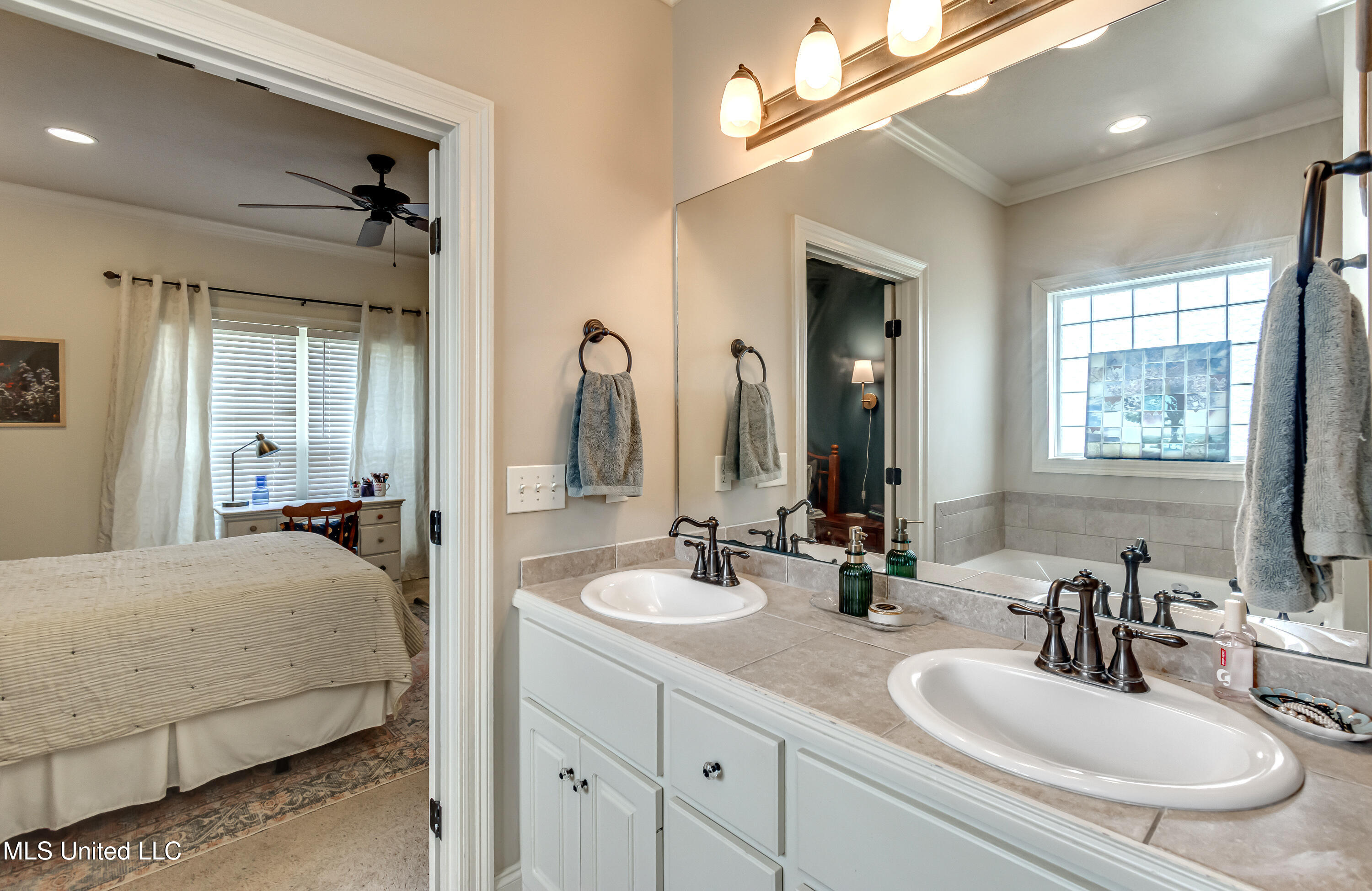 1036 Bowsprit Lane Brandon, MS 39047 - Photo 28 of 41 1036 Bowspirit Ln-60