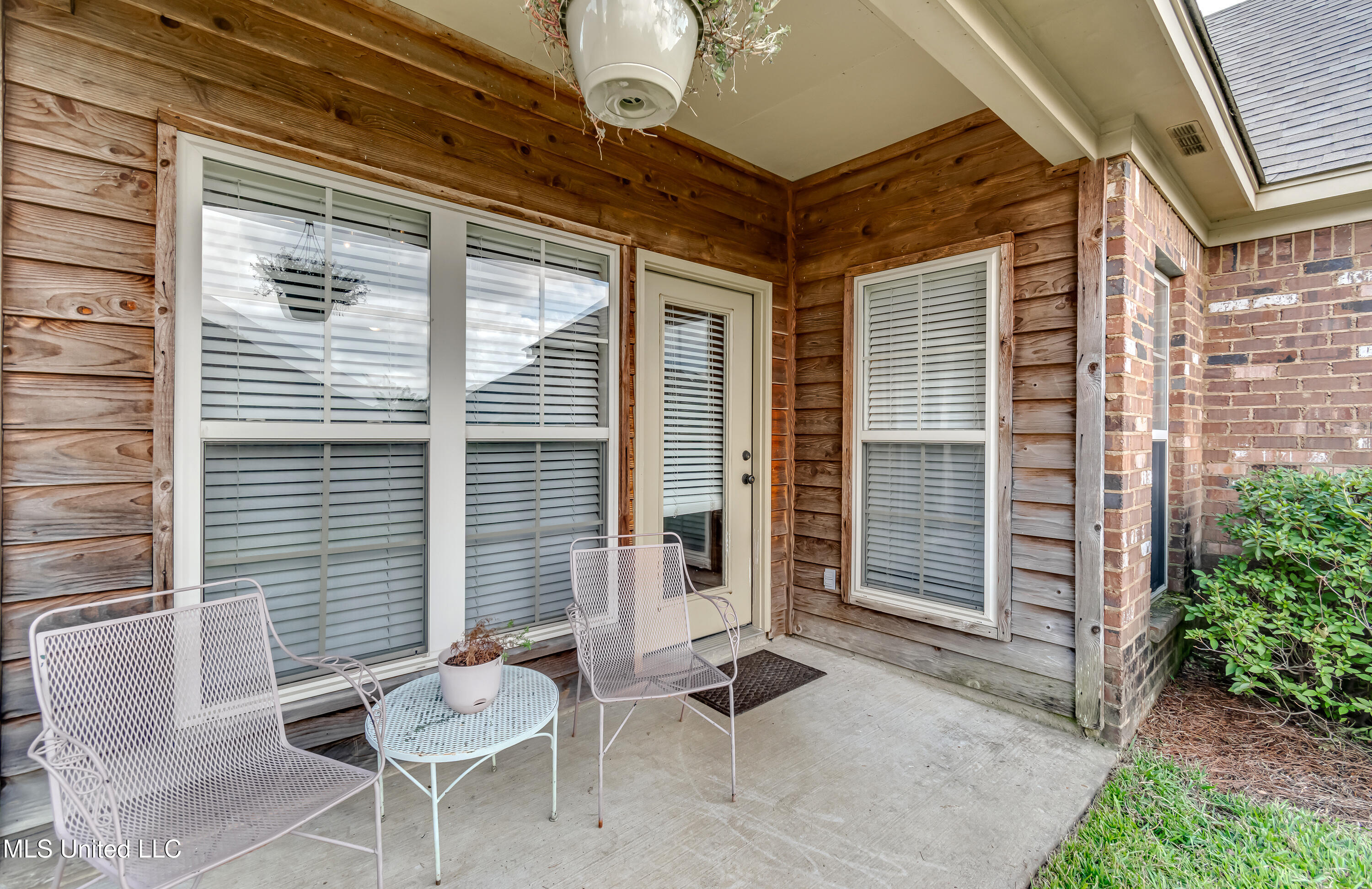 1036 Bowsprit Lane Brandon, MS 39047 - Photo 39 of 41 1036 Bowspirit Ln-12