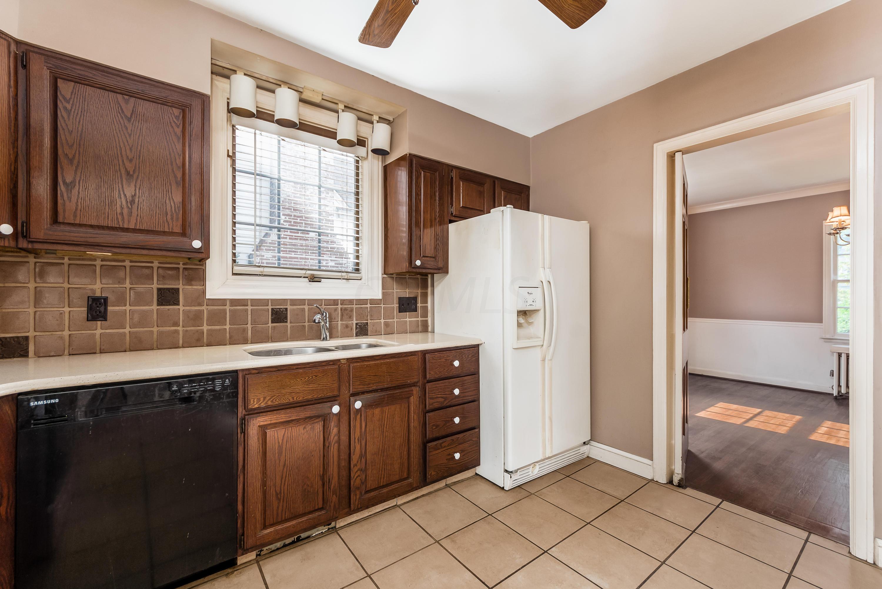 1913 Collingswood Road Columbus, OH 43221 - Photo 16 of 46