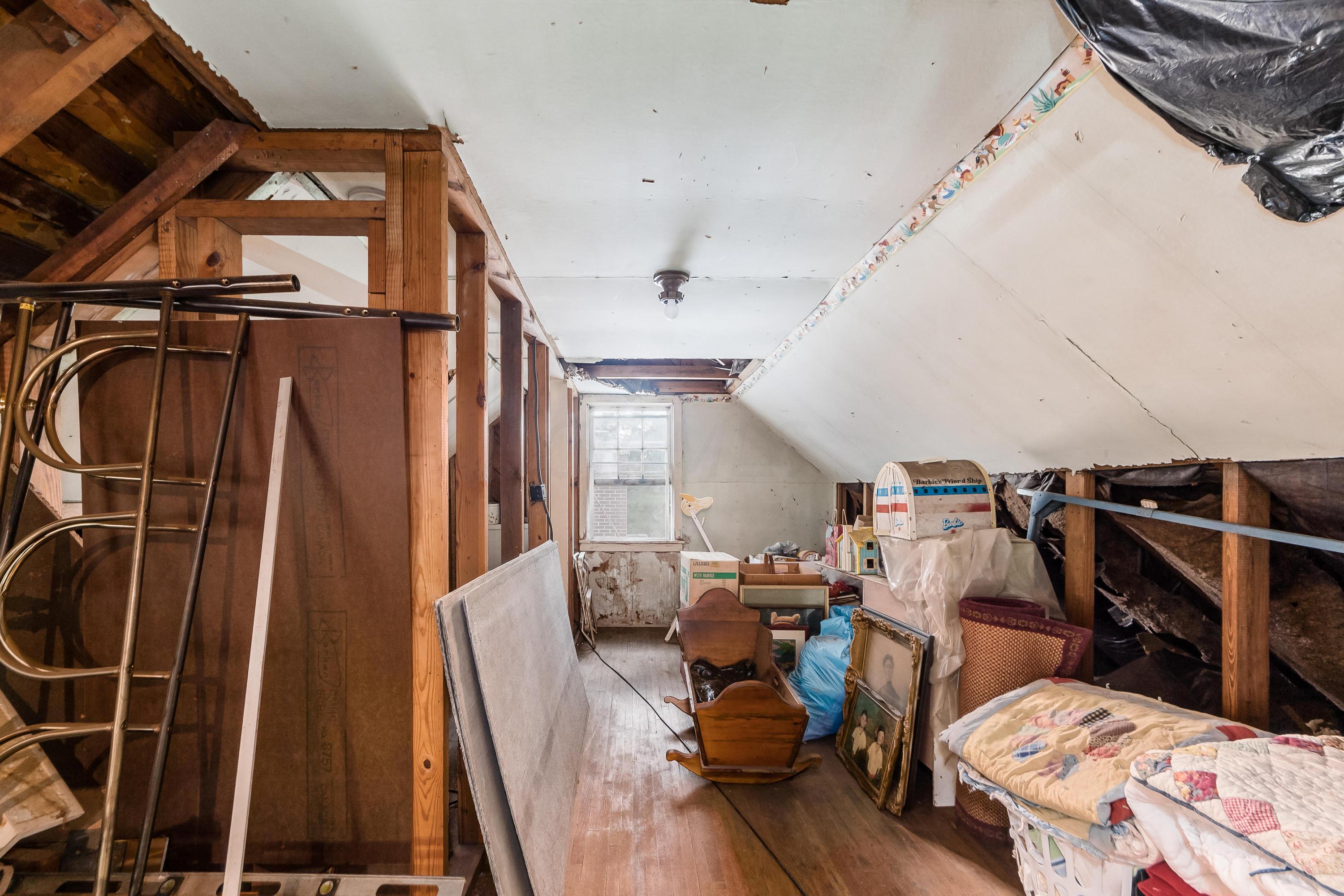 1913 Collingswood Road Columbus, OH 43221 - Photo 35 of 46