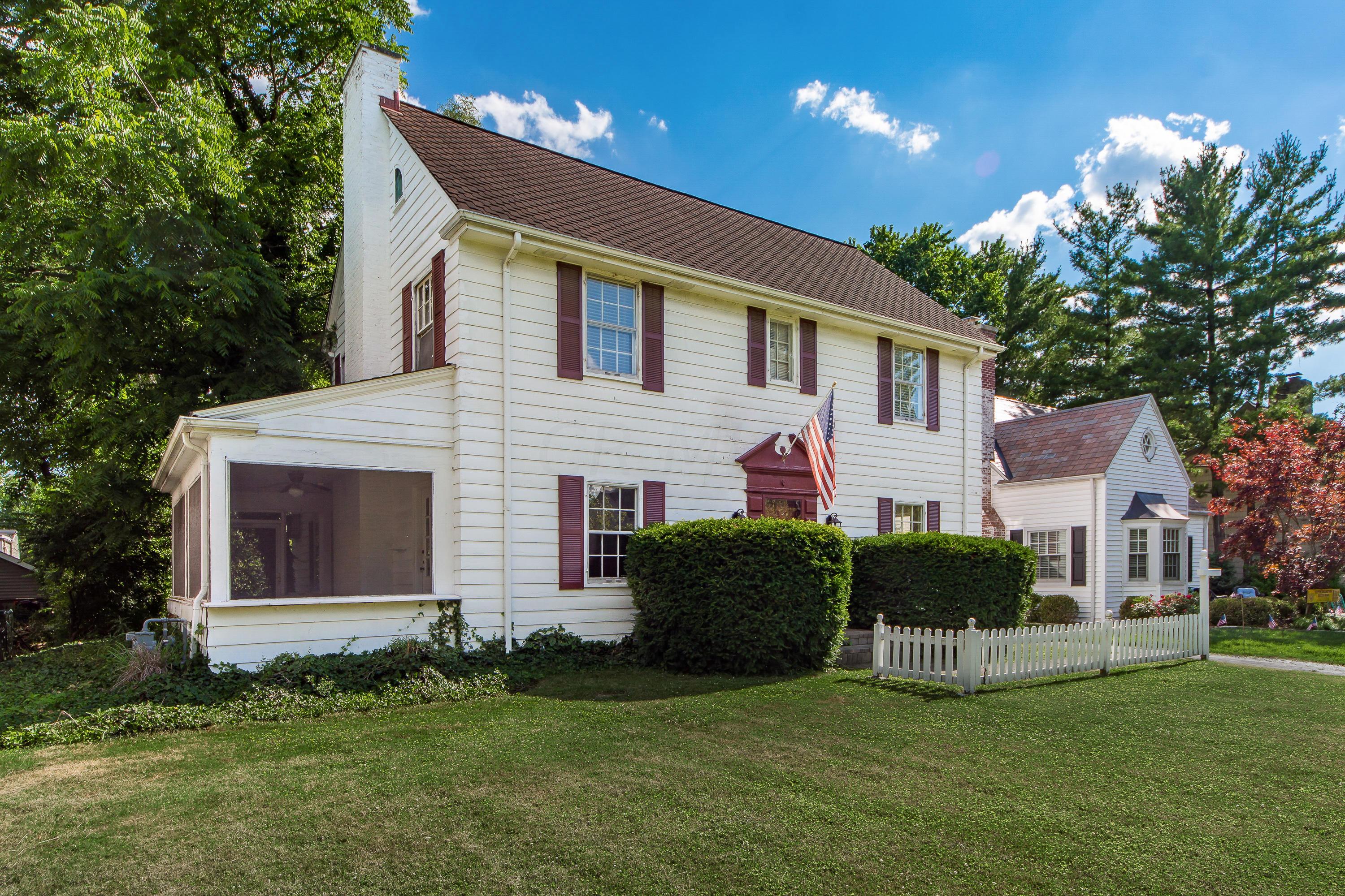 1913 Collingswood Road Columbus, OH 43221 - Photo 5 of 46