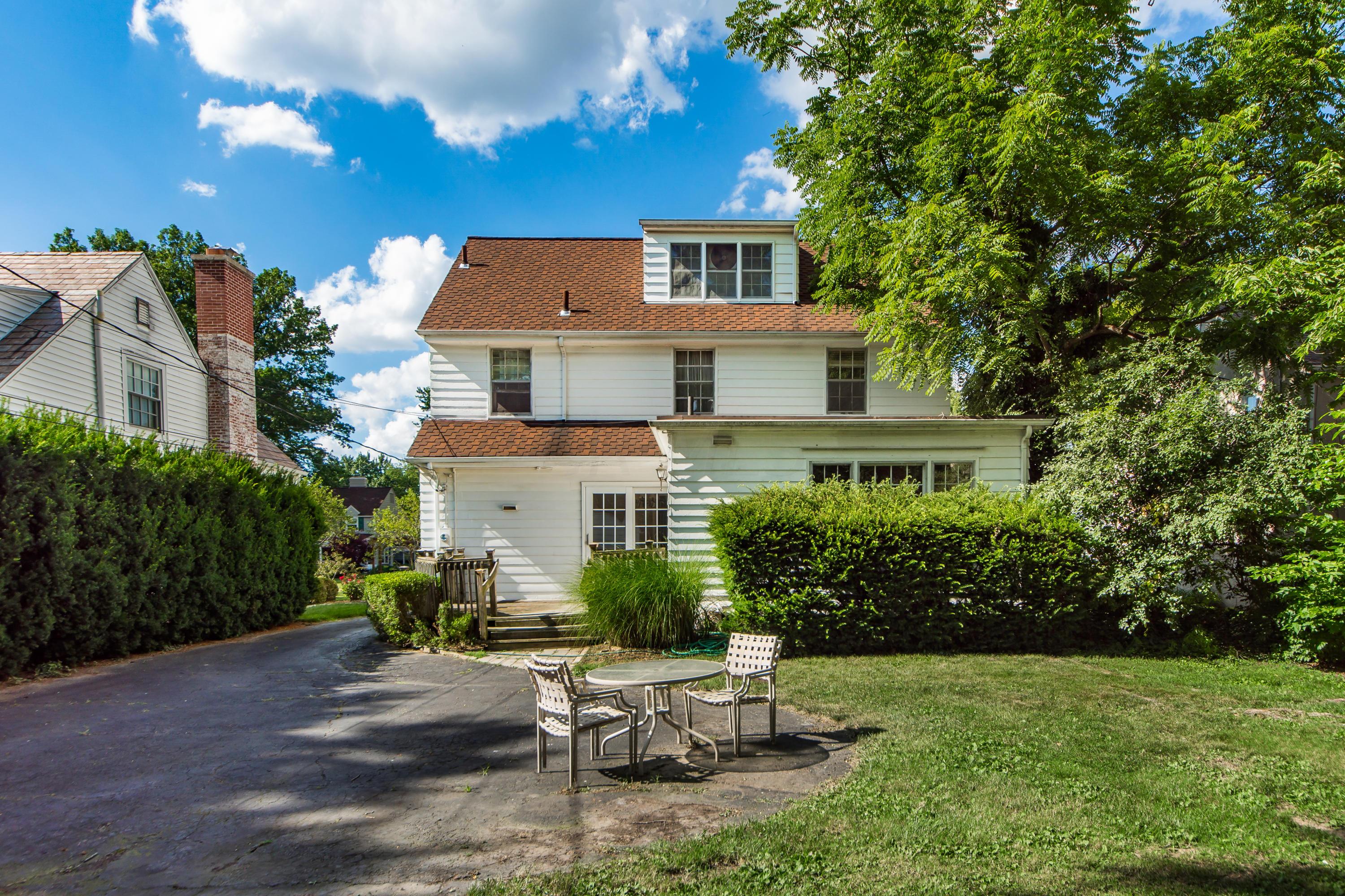 1913 Collingswood Road Columbus, OH 43221 - Photo 10 of 46