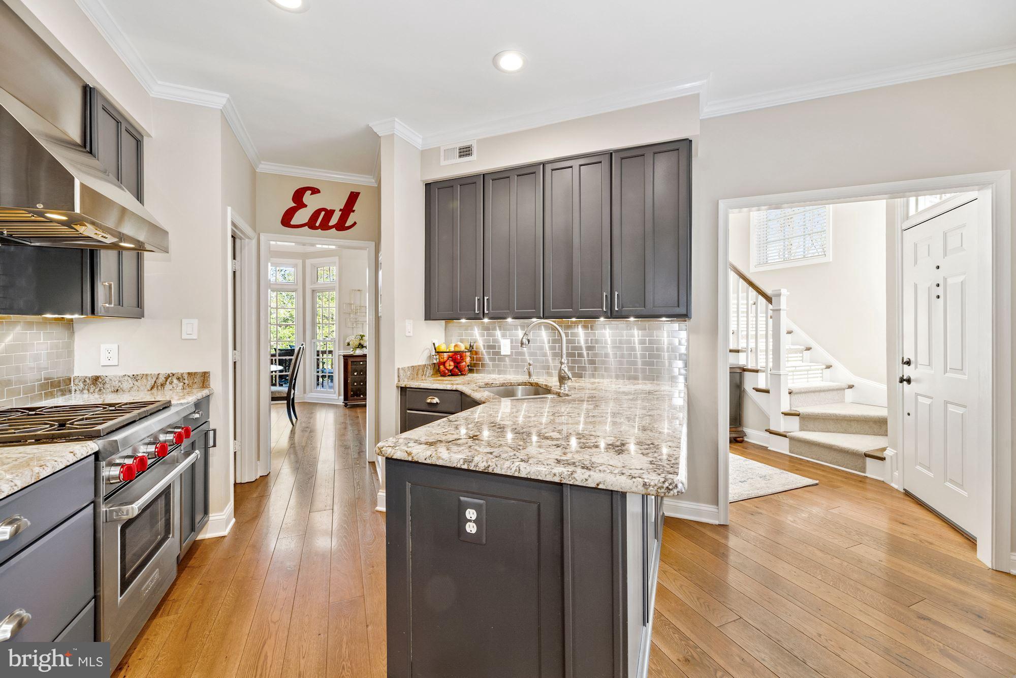 11408 Hollow Timber Way Reston, VA 20194 - Photo 5 of 71 Eat In Kitchen