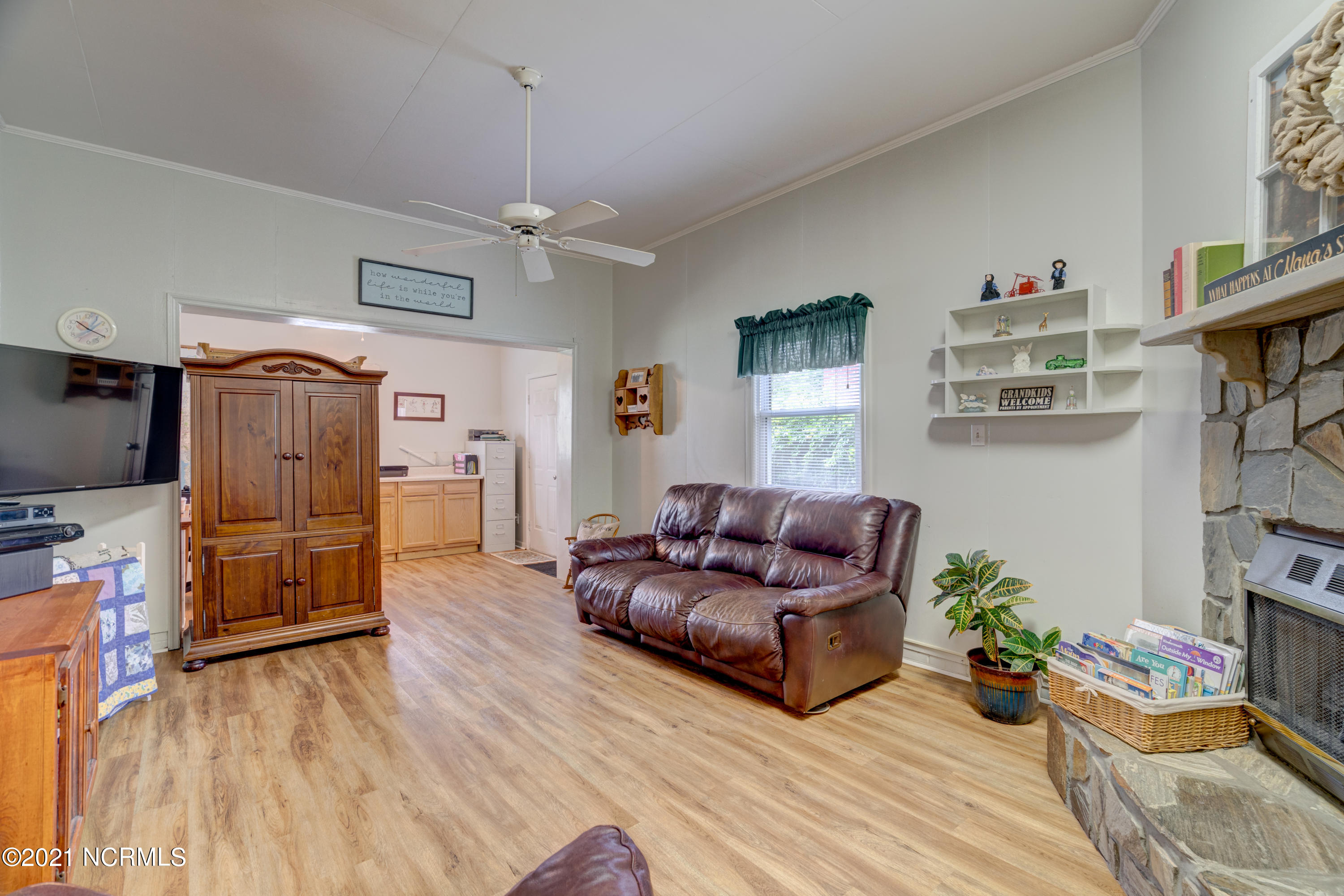 205 Oakhurst Road Wilmington, NC 28409 - Photo 15 of 56 205OakhurstEdit-28