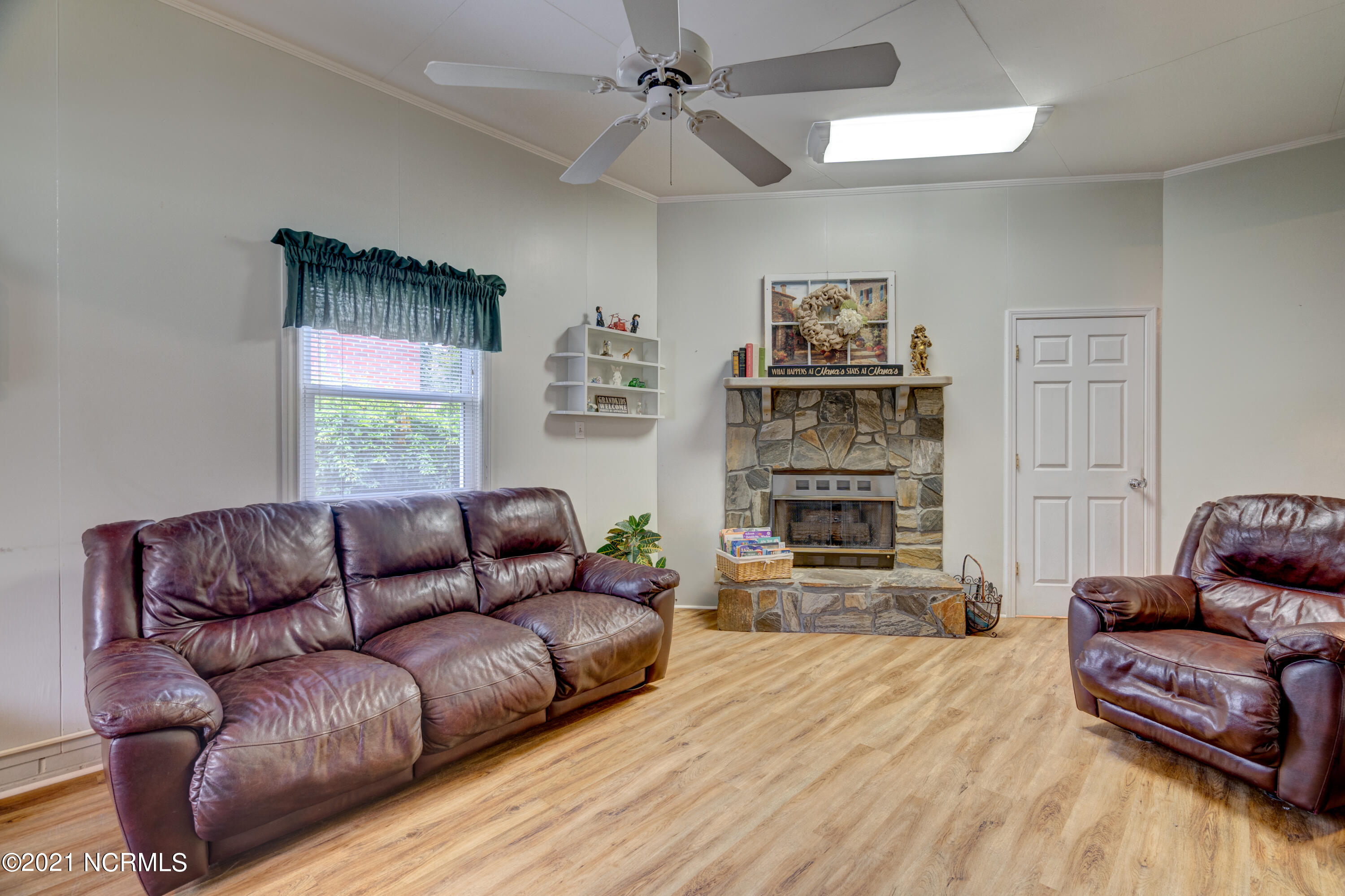 205 Oakhurst Road Wilmington, NC 28409 - Photo 17 of 56 205OakhurstEdit-30