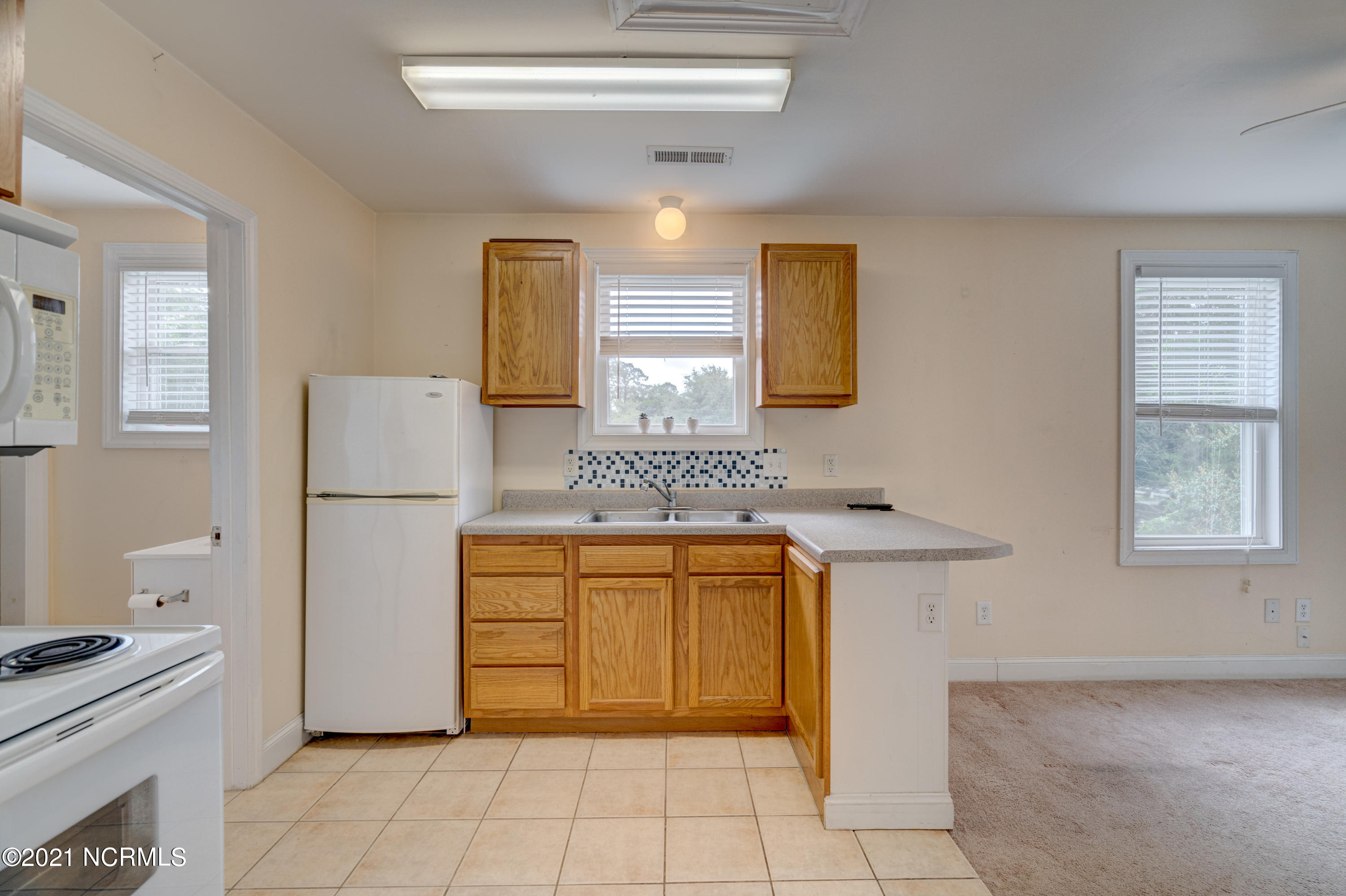 205 Oakhurst Road Wilmington, NC 28409 - Photo 26 of 56 205OakhurstEdit-46