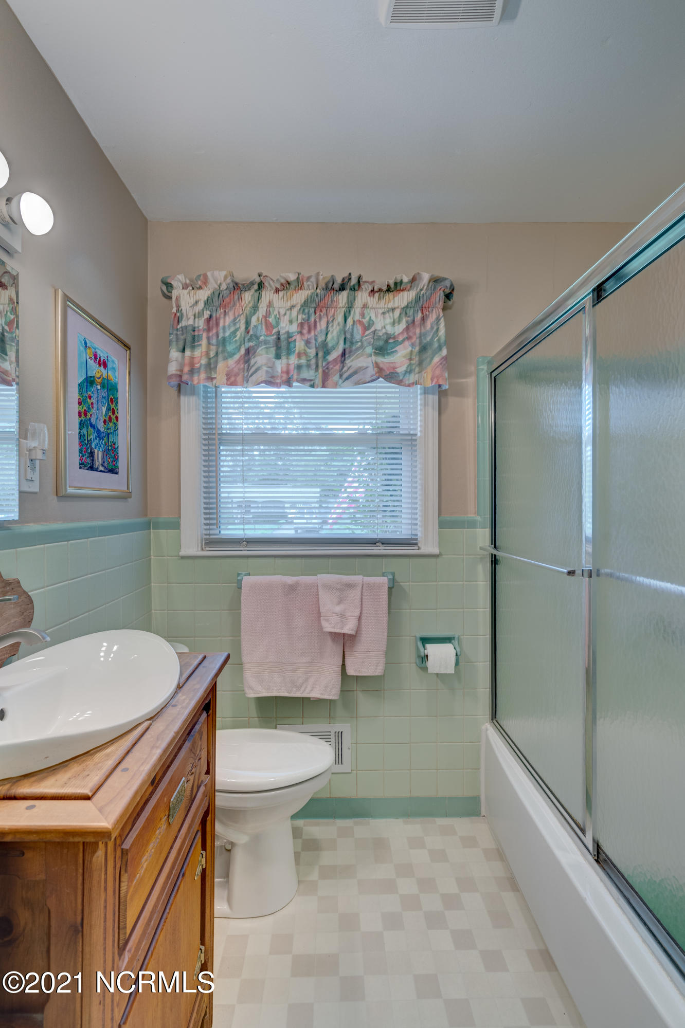 205 Oakhurst Road Wilmington, NC 28409 - Photo 29 of 56 205OakhurstEdit-40