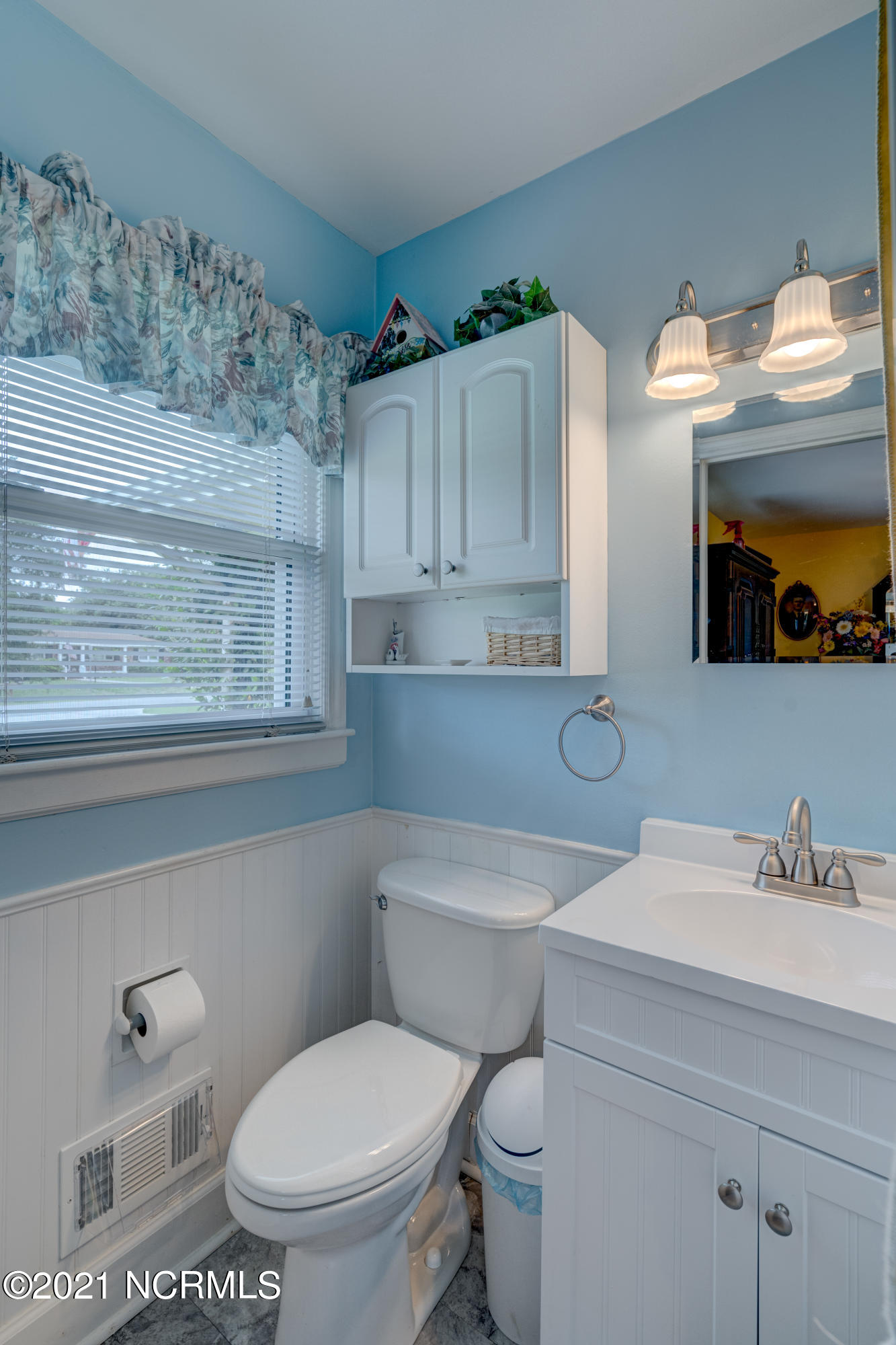 205 Oakhurst Road Wilmington, NC 28409 - Photo 33 of 56 205OakhurstEdit-44