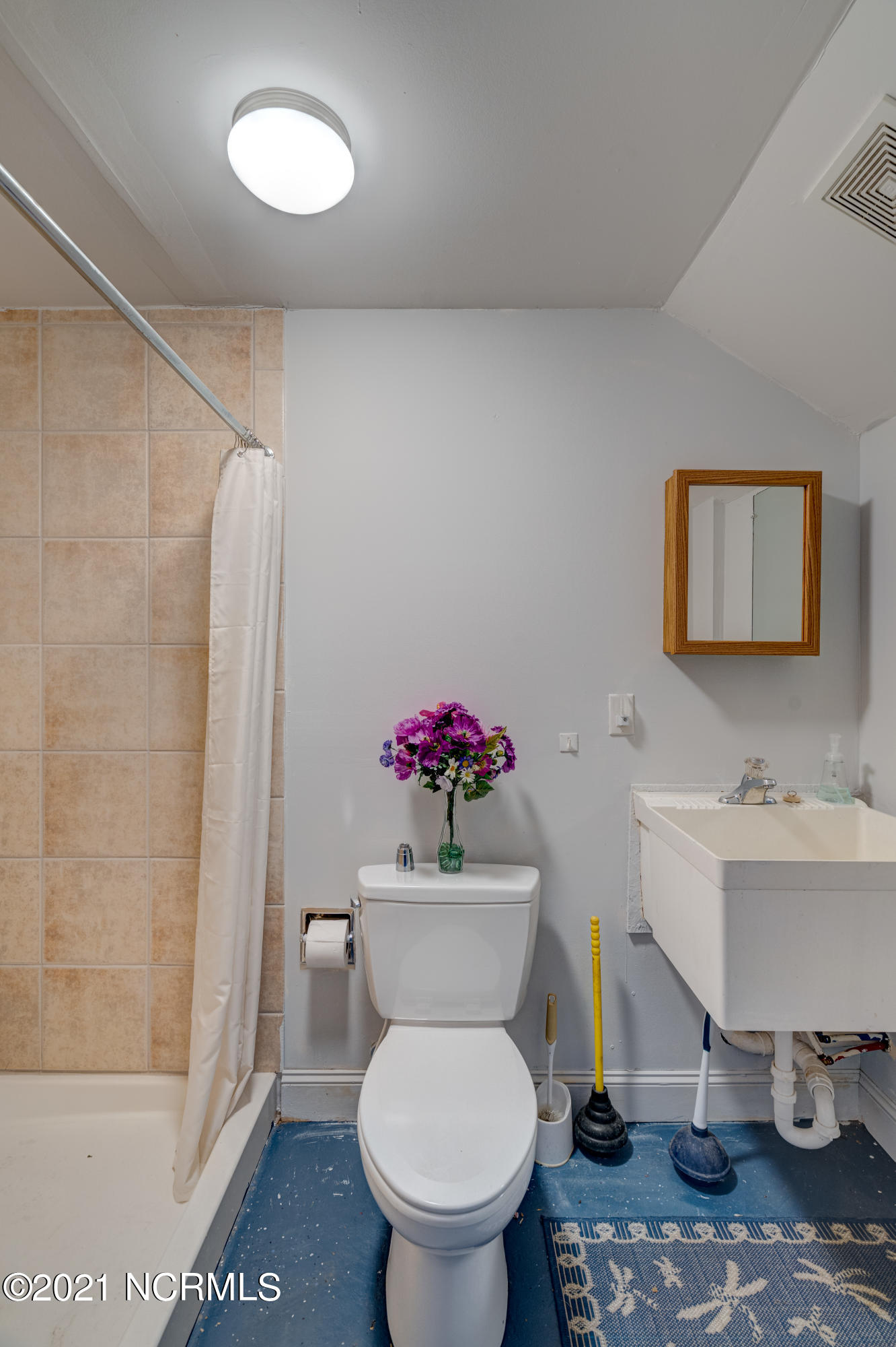 205 Oakhurst Road Wilmington, NC 28409 - Photo 34 of 56 205OakhurstEdit-45