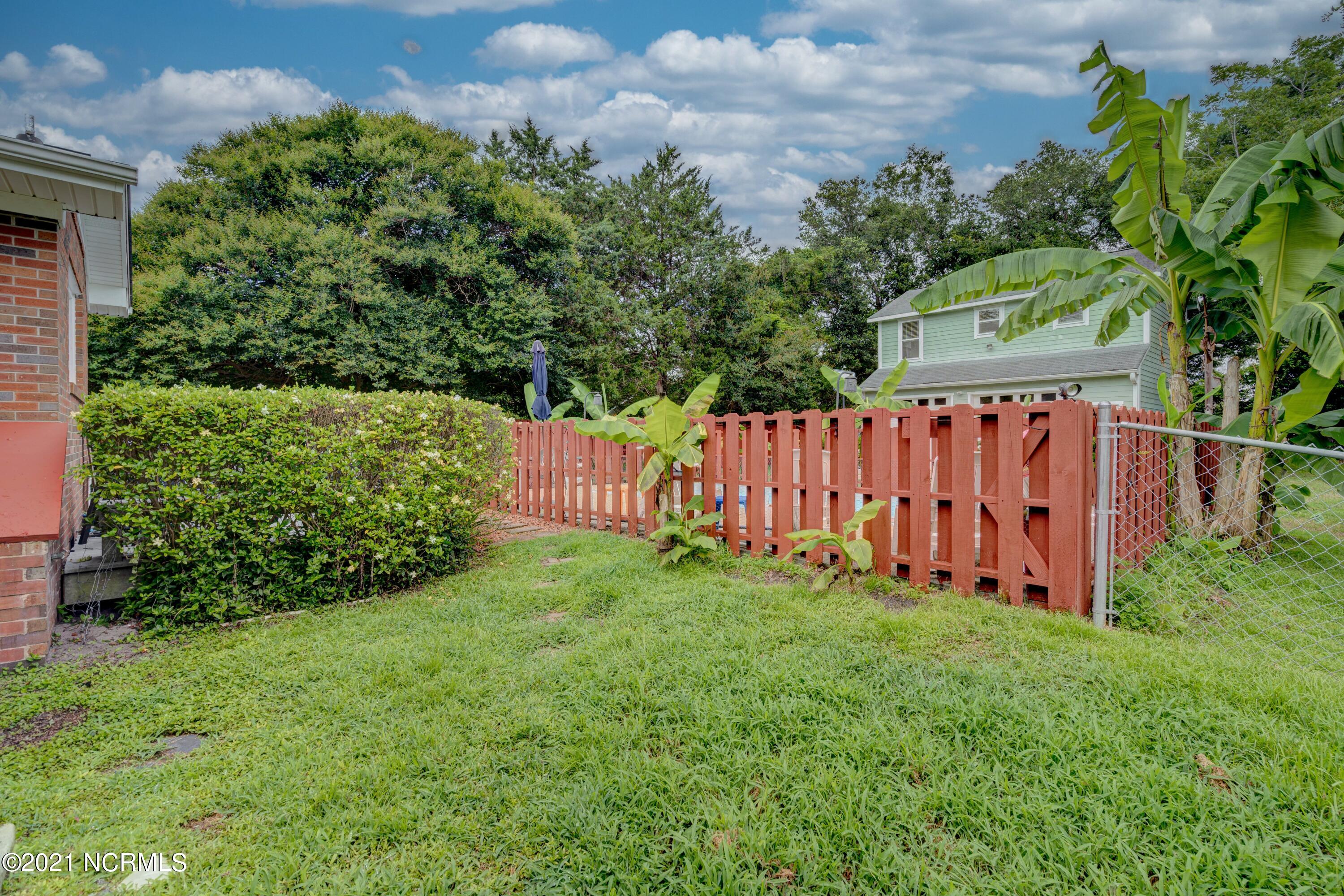 205 Oakhurst Road Wilmington, NC 28409 - Photo 48 of 56 205OakhurstEdit-13