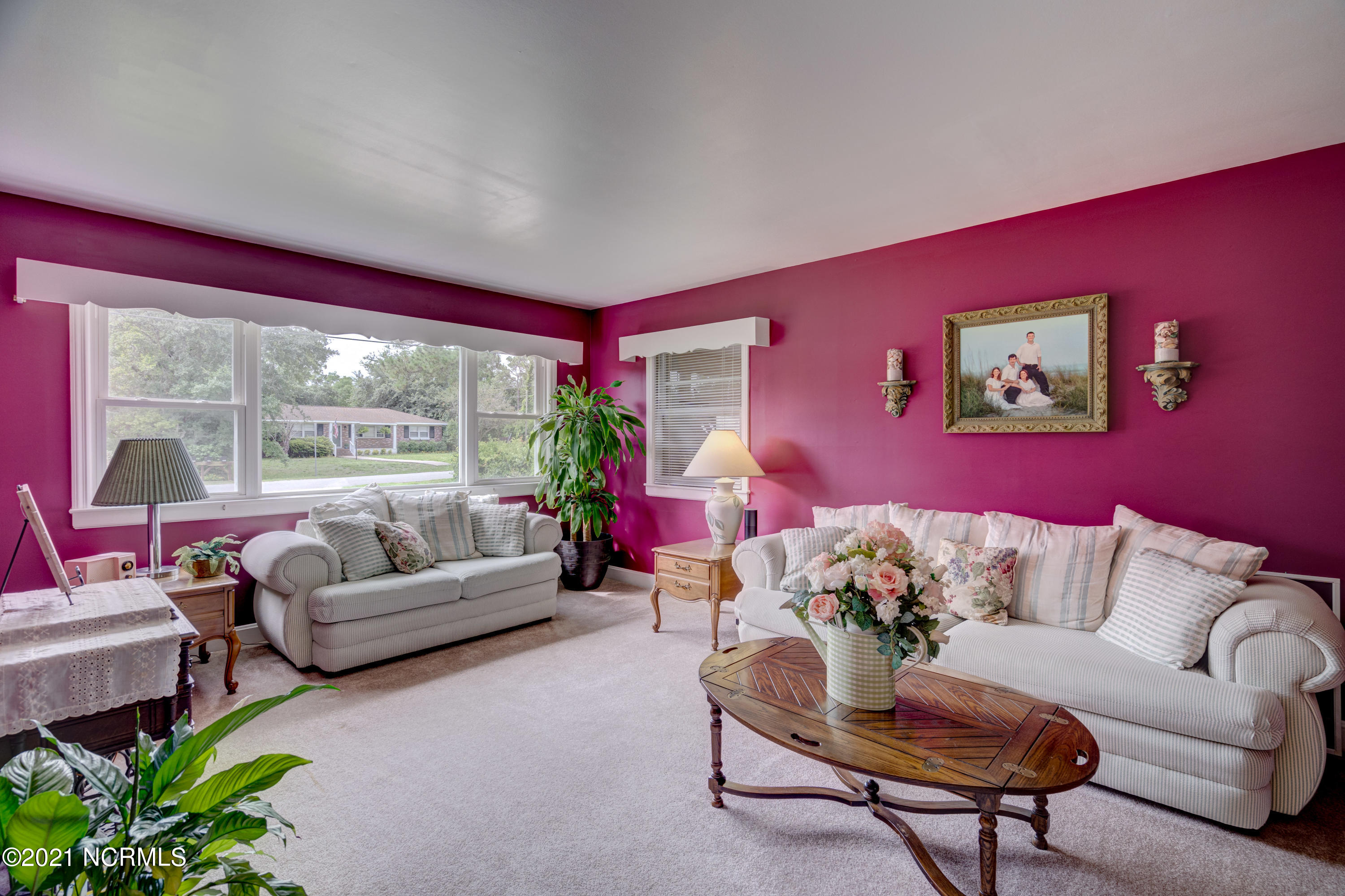 205 Oakhurst Road Wilmington, NC 28409 - Photo 6 of 56 205OakhurstEdit-18