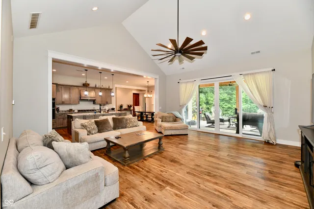 $895,777 | 1284 North Letterman Road, Paragon, IN 46166