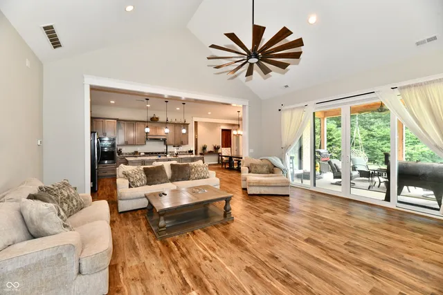 $895,777 | 1284 North Letterman Road, Paragon, IN 46166