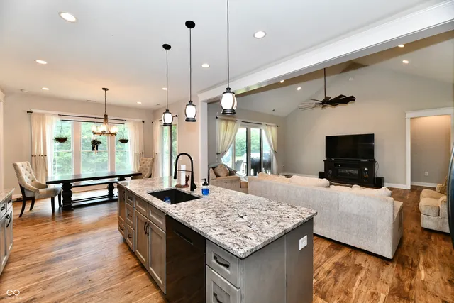 $895,777 | 1284 North Letterman Road, Paragon, IN 46166